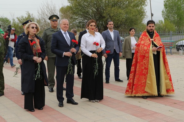 Общая история побед – в Армении состоялось открытие указательного знака, ведущего к памятнику русским солдатам, павшим в Ошаканской битве