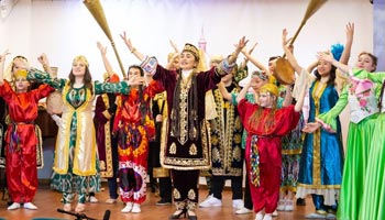 Празднование Навруза в Московском доме национальностей