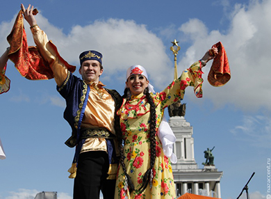 В рамках Дня России состоялся фестиваль «Многонациональная Россия»