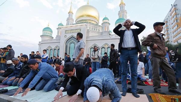 Более 250 тыс. мусульман могут принять участие в праздничных молитвах на Курбан-байрам