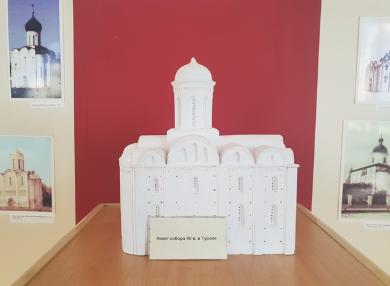 Посещение объектов религиозного туризма Турова в рамках Межнационального проекта «Вера и верность»