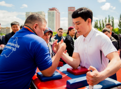 В Московском Дворце пионеров прошли летние игры «Зунай наадан»