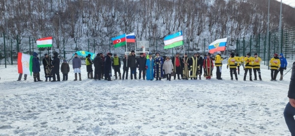 Народы Камчатки сыграли в мини-футбол на льду