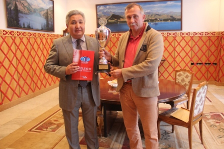 Сотрудники Посольства Кыргызской Республики приняли участие в Кубке ректора МГИМО по мини-футболу