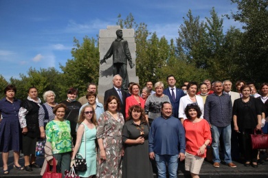 В Москве состоялось возложение цветов к памятнику поэту, Герою Советского Союза Мусы Джалиля