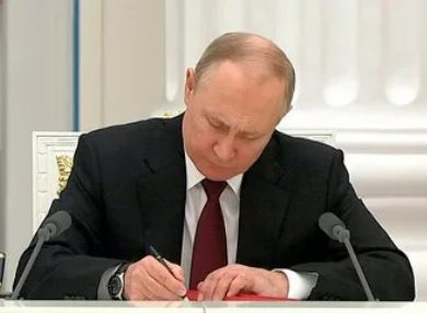 Владимир Путин подписал указы о признании ЛНР и ДНР